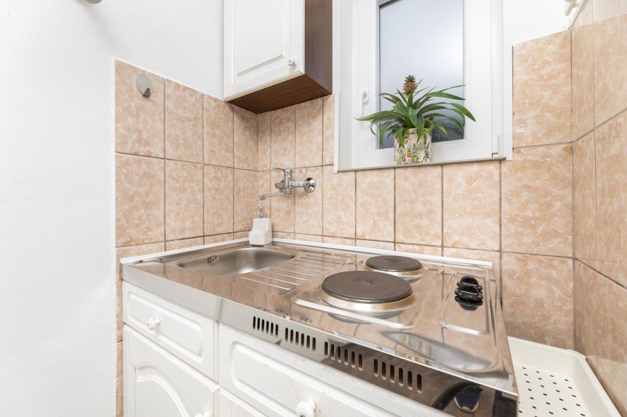 Apartments Aisa* Countryside Holiday Just 500M From The Beach! คิร์ก ภายนอก รูปภาพ